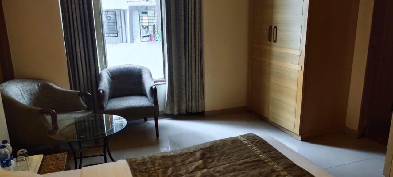Hotel Deccan Royaale, Shivajinagar ปูเน่ ภายนอก รูปภาพ