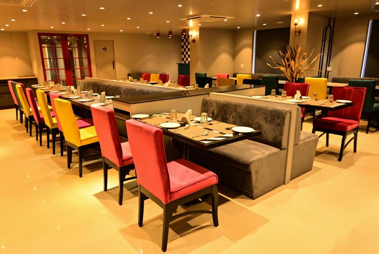 Hotel Deccan Royaale, Shivajinagar ปูเน่ ภายนอก รูปภาพ