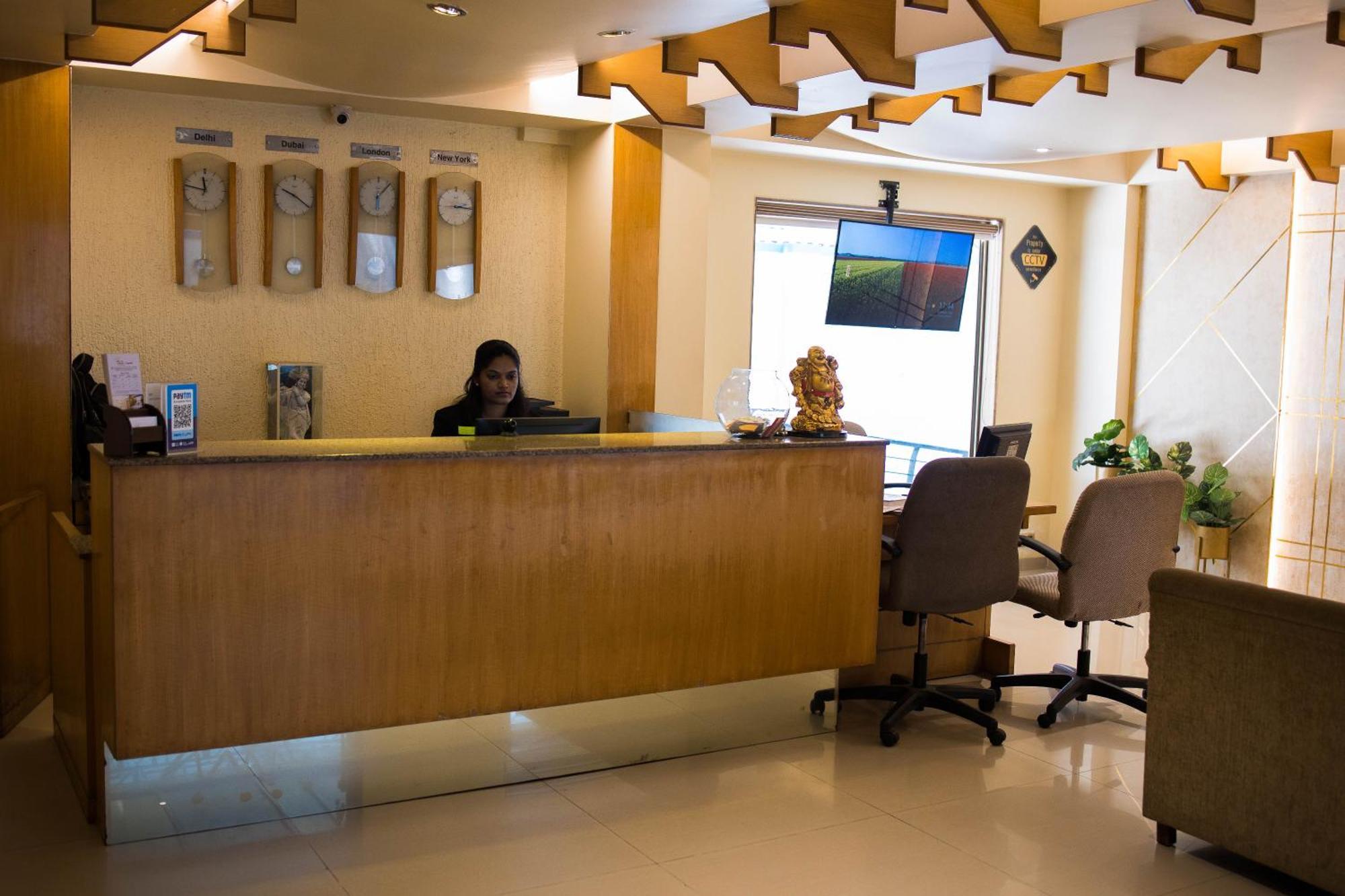 Hotel Deccan Royaale, Shivajinagar ปูเน่ ภายนอก รูปภาพ