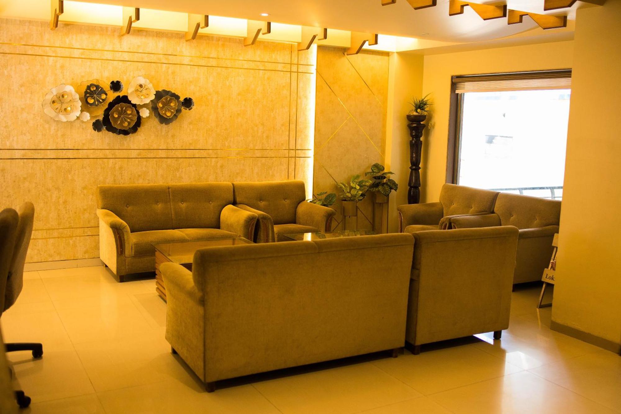 Hotel Deccan Royaale, Shivajinagar ปูเน่ ภายนอก รูปภาพ