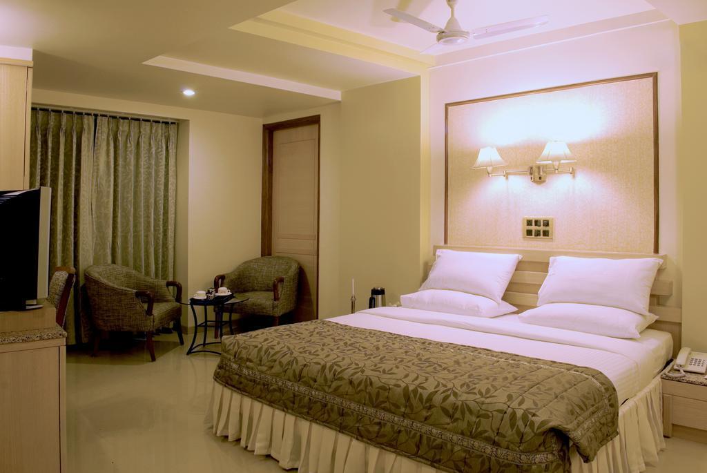 Hotel Deccan Royaale, Shivajinagar ปูเน่ ห้อง รูปภาพ