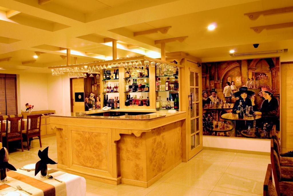 Hotel Deccan Royaale, Shivajinagar ปูเน่ ภายนอก รูปภาพ
